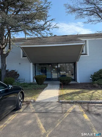 $289,999 | 131 Florence Road, Unit 1C, Branford, CT 06405