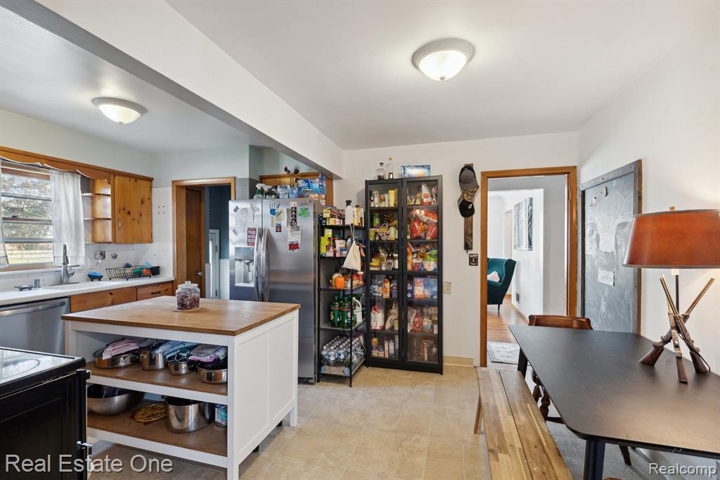 1928 South Custer Road Monroe, MI 48161 - Photo 23 of 56 Gallery Image 23