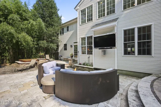 $1,070,000 | 7 Trumbull Court, Jackson, NJ 08527