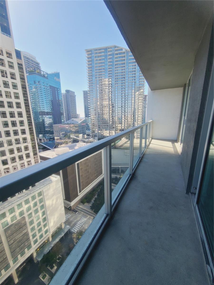 500 Brickell Avenue, Unit 2608 Miami, FL 33131 - Photo 13 of 13
