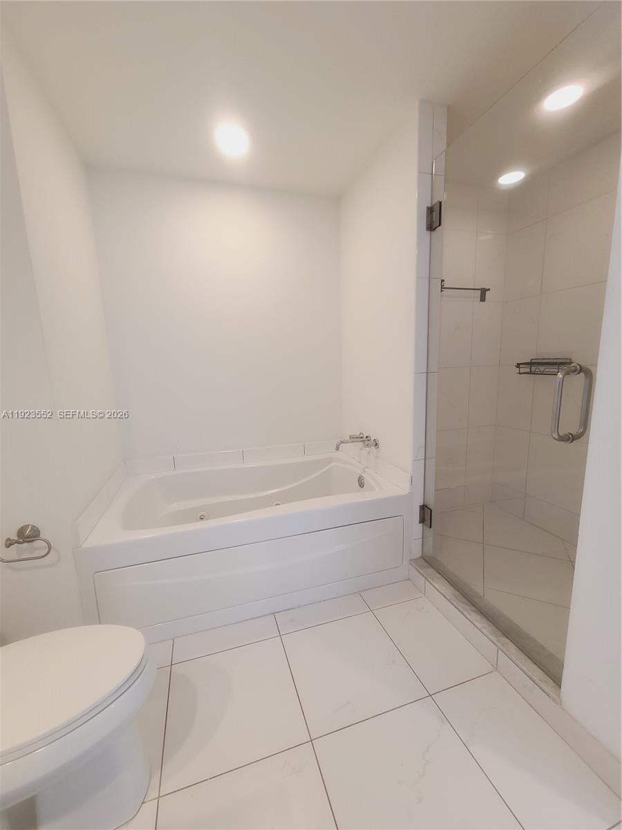 500 Brickell Avenue, Unit 2608 Miami, FL 33131 - Photo 10 of 13