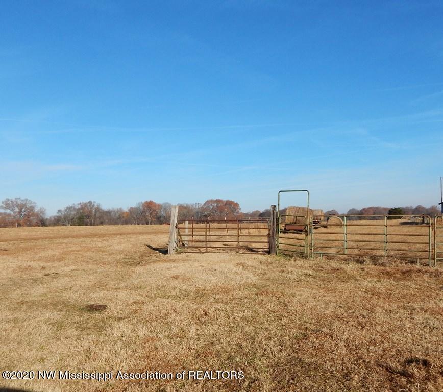 1560 Merry Hill Ranch Road Senatobia, MS 38668 - Photo 40 of 49 Gallery Image 40