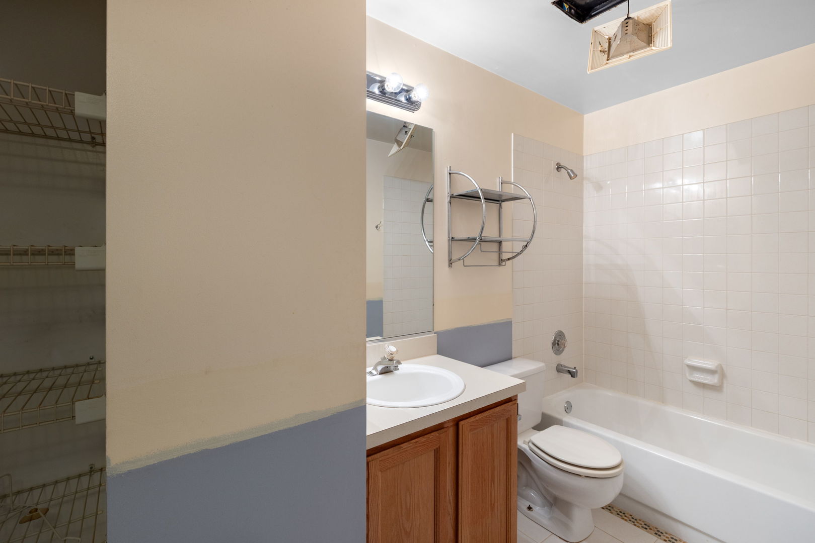 1059 Ridgefield Circle Carol Stream, IL 60188 - Photo 14 of 24