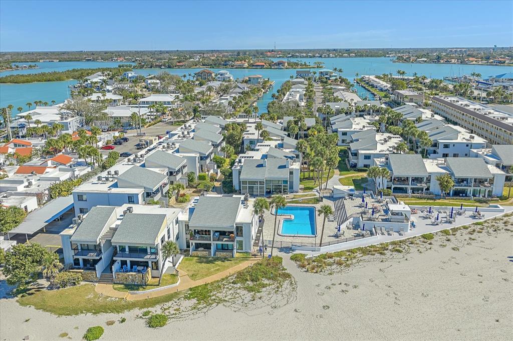 902 Gibbs Road, Unit 282 Venice, FL 34285 - Photo 12 of 19 an aerial view of residential houses with outdoor space
