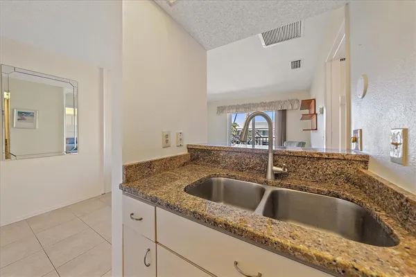 $200,000 | 902 Gibbs Road, Unit 282, Venice, FL 34285