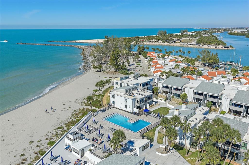 902 Gibbs Road, Unit 282 Venice, FL 34285 - Photo 18 of 19 a view of city and ocean