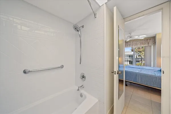 $200,000 | 902 Gibbs Road, Unit 282, Venice, FL 34285