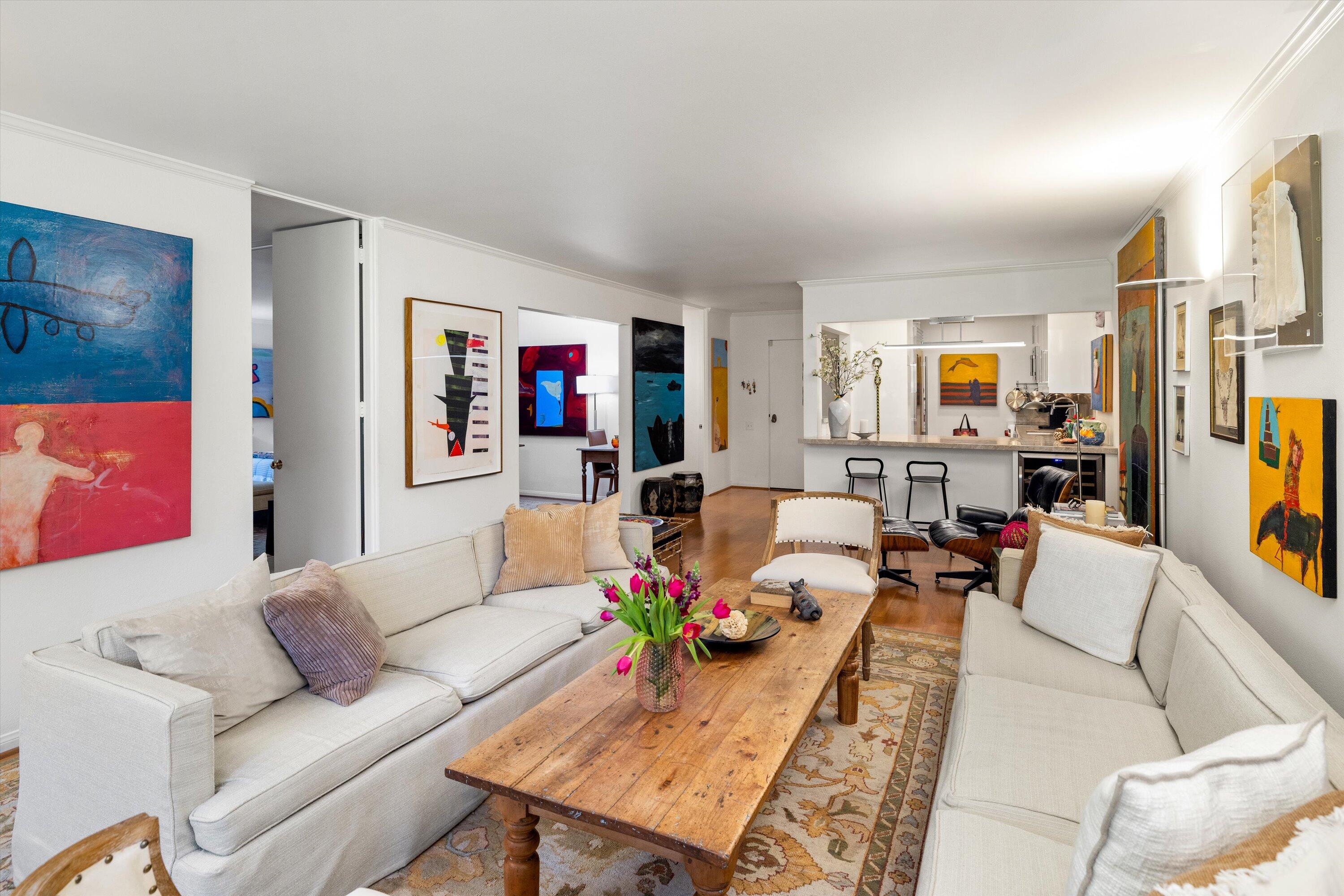 1220 Coast Village Road, Unit 211 Santa Barbara, CA 93108 - Photo 3 of 27 Living room