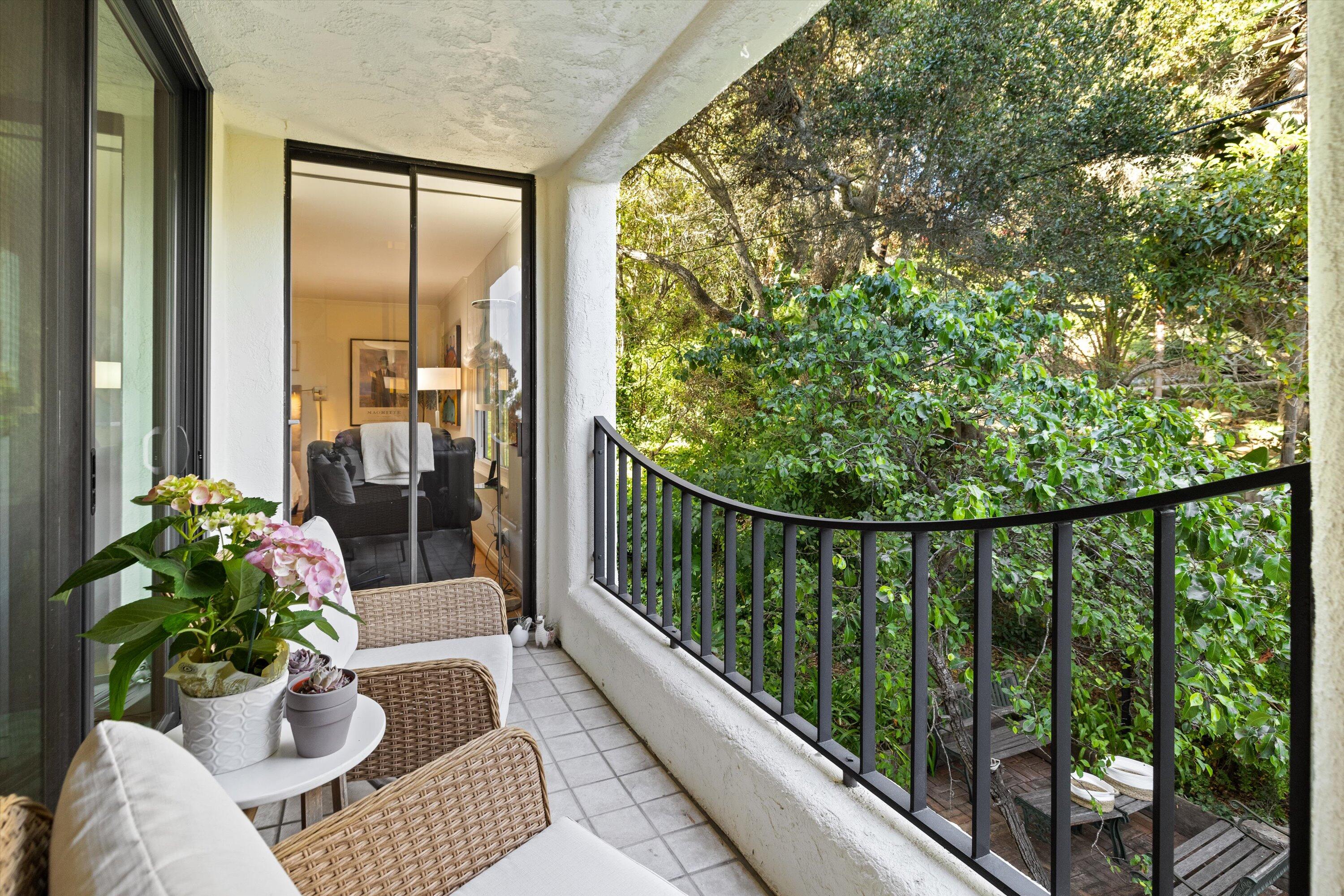 1220 Coast Village Road, Unit 211 Santa Barbara, CA 93108 - Photo 6 of 27 Balcony
