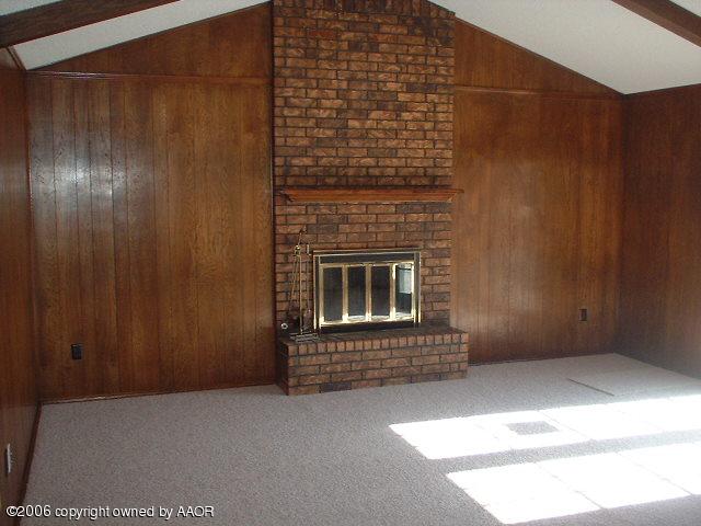 4201 Dodson Drive Amarillo, TX 79110 - Photo 3 of 3 Living room