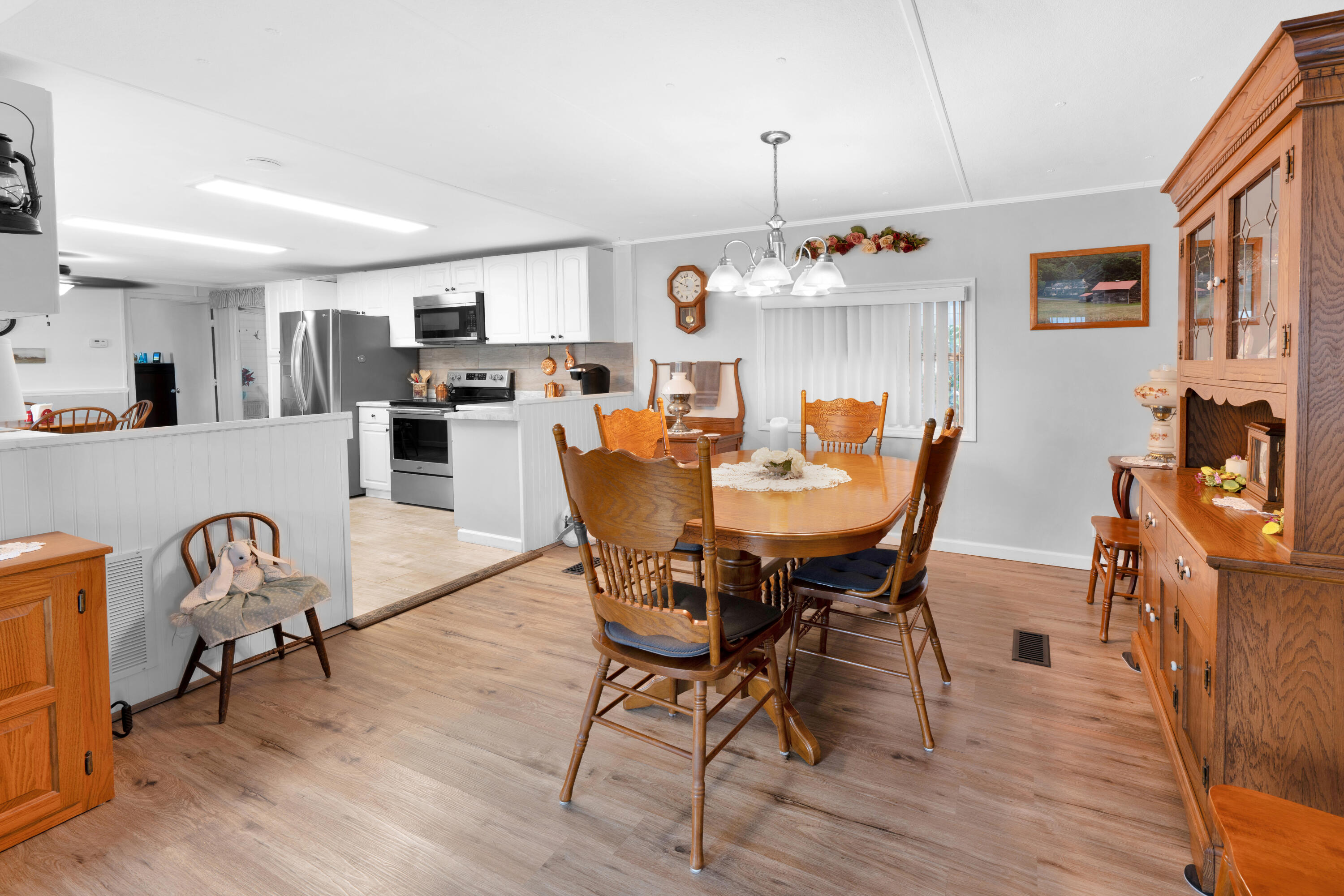 9273 Southwest Mary Drive Stuart, FL 34997 - Photo 8 of 30 DSC04144