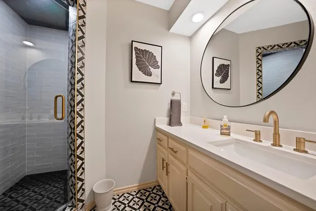 $698,500 | 2907 Arbor Oaks Drive, Arlington, TX 76006