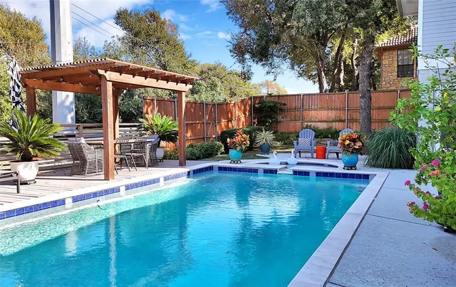 $698,500 | 2907 Arbor Oaks Drive, Arlington, TX 76006