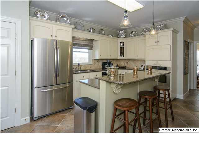 319 Woodward Road Trussville, AL 35173 - Photo 7 of 32