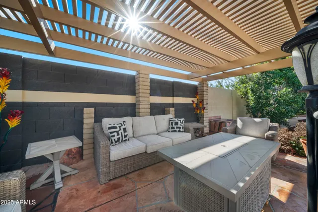 $675,000 | 1265 West Ellis Street, Mesa, AZ 85201