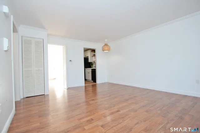 $199,900 | 83 Landing Circle, Unit 83, Suffield, CT 06078