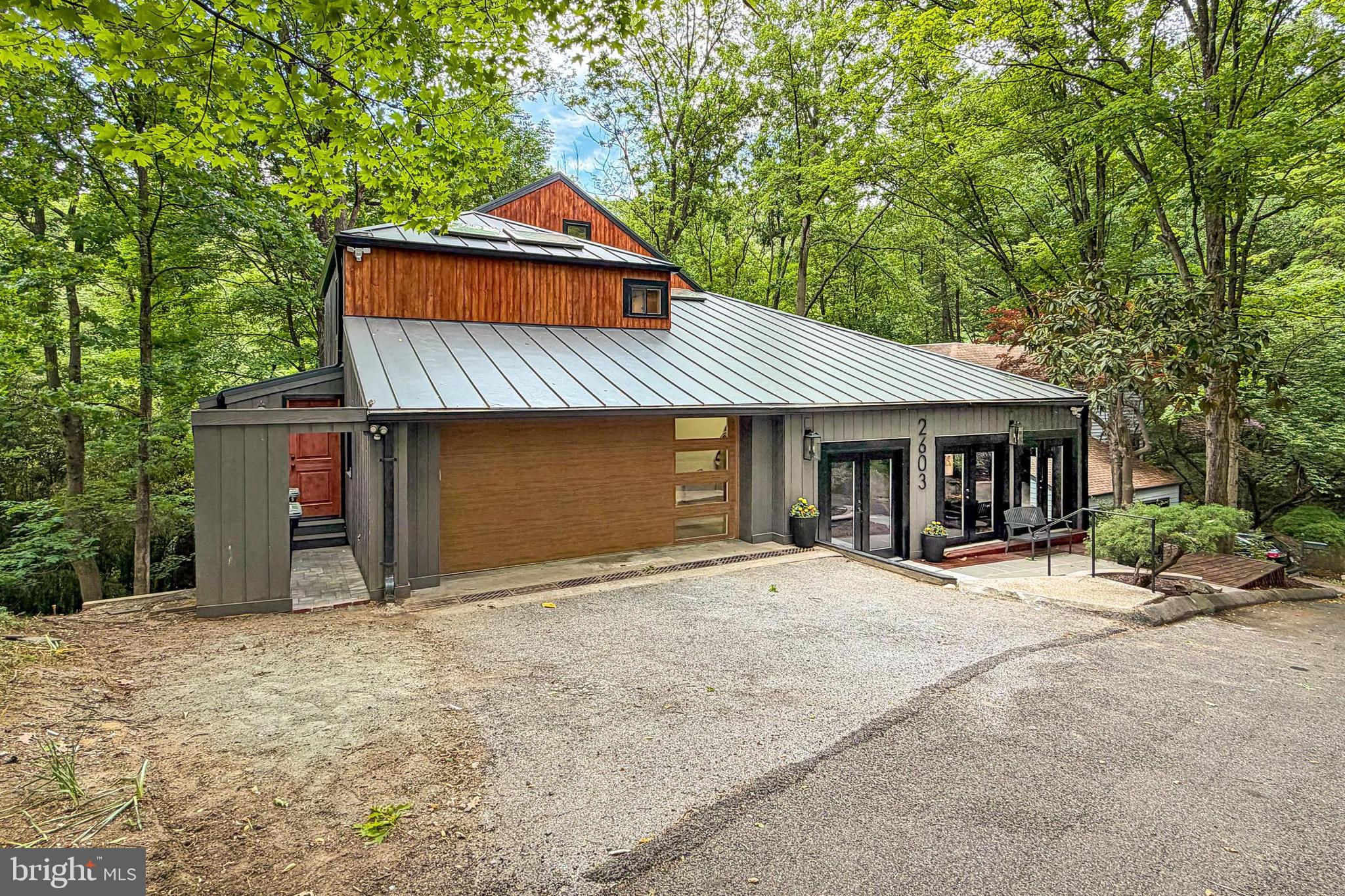 2603 Klingle Road Northwest Washington, DC 20008 - Photo 4 of 94