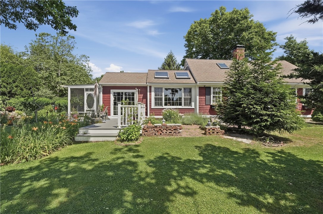 27 Crandall Road Little Compton, RI 02837 - Photo 3 of 18