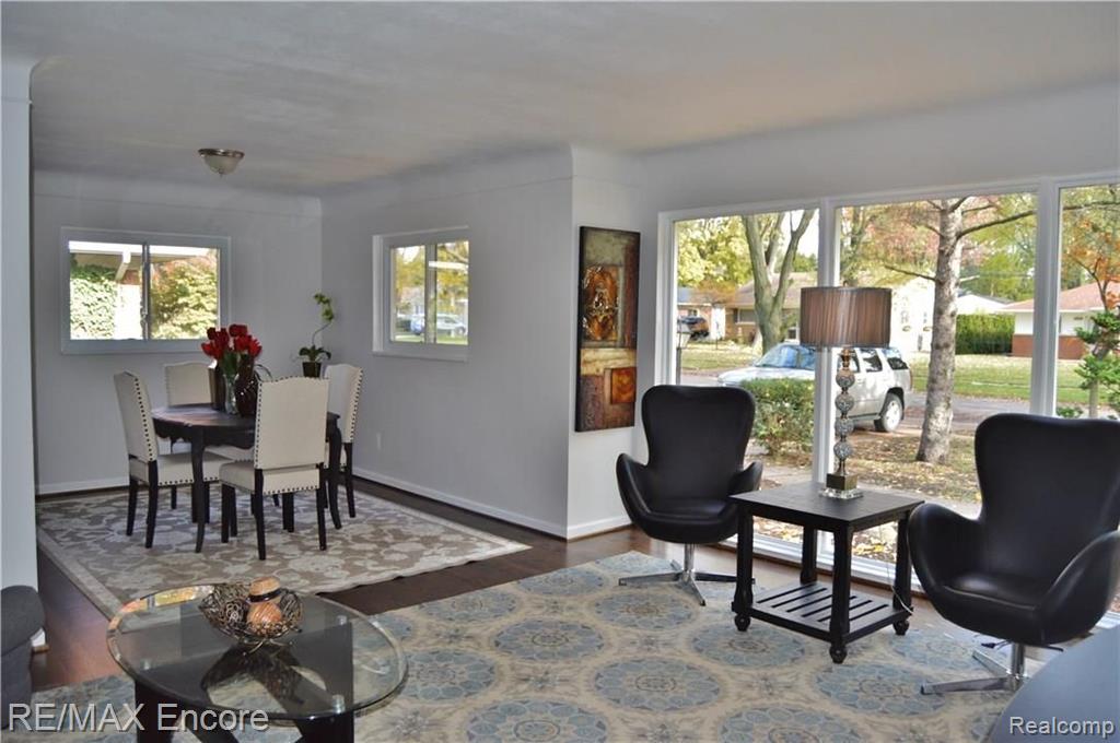 31215 West Rutland Street Beverly Hills, MI 48025 - Photo 10 of 26