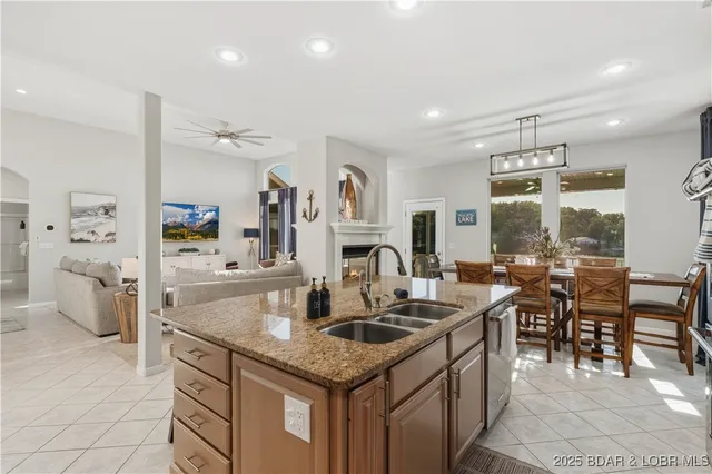 $1,850,000 | 415 Gardenia Circle, Sunrise Beach, MO 65079