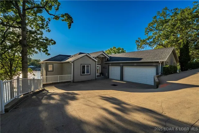 $1,850,000 | 415 Gardenia Circle, Sunrise Beach, MO 65079