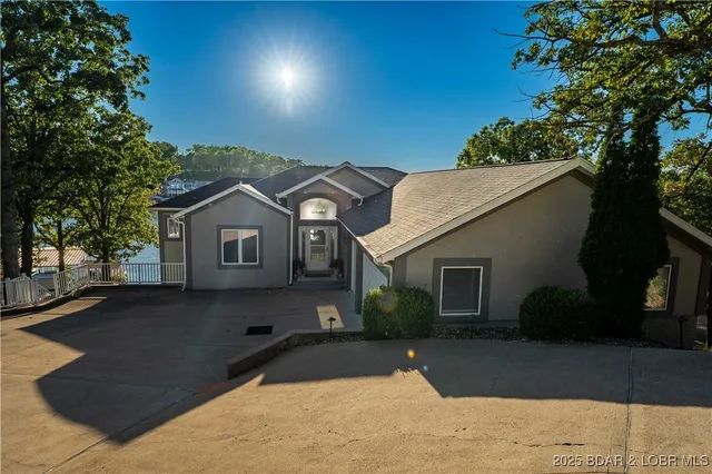 $1,850,000 | 415 Gardenia Circle, Sunrise Beach, MO 65079