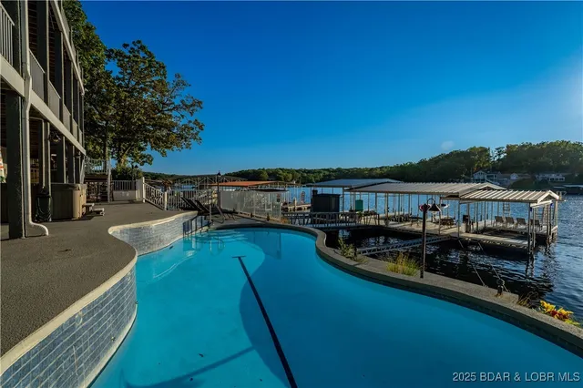 $1,850,000 | 415 Gardenia Circle, Sunrise Beach, MO 65079