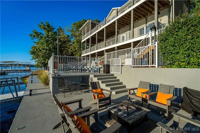 $1,850,000 | 415 Gardenia Circle, Sunrise Beach, MO 65079