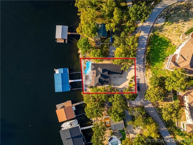 $1,850,000 | 415 Gardenia Circle, Sunrise Beach, MO 65079