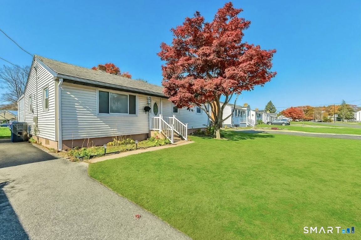 97 Brussels Avenue Wethersfield, CT 06109 - Photo 9 of 10