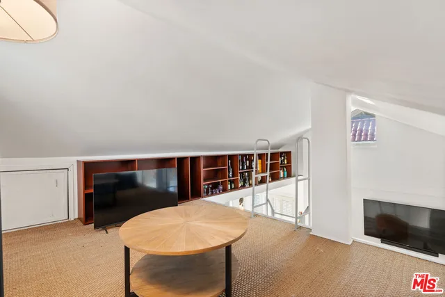 $1,625,000 | 107 Clubhouse Avenue, Venice, CA 90291