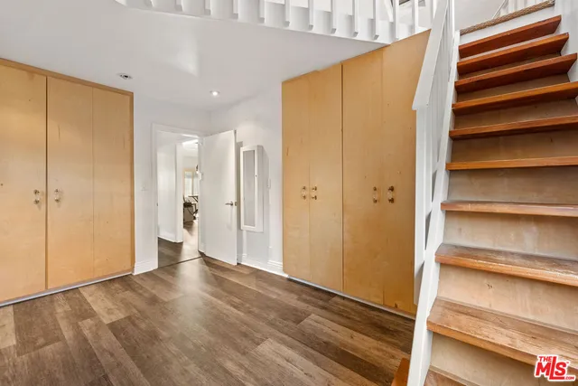 $1,625,000 | 107 Clubhouse Avenue, Venice, CA 90291