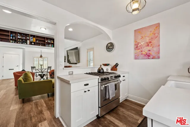 $1,625,000 | 107 Clubhouse Avenue, Venice, CA 90291