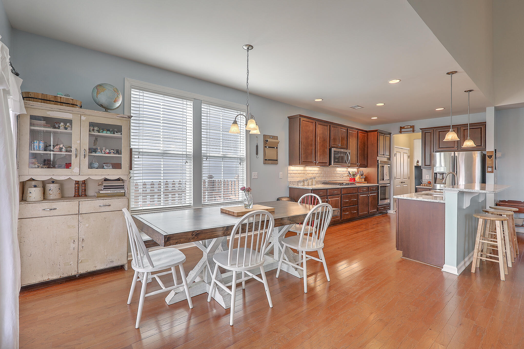 218 Spectrum Road Summerville, SC 29486 - Photo 3 of 35 Kitchen & Eat In