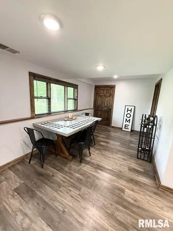 $299,900 | 285 Twin Springs Loop, Anna, IL 62906