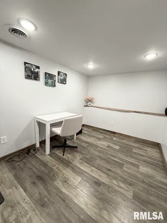 $299,900 | 285 Twin Springs Loop, Anna, IL 62906
