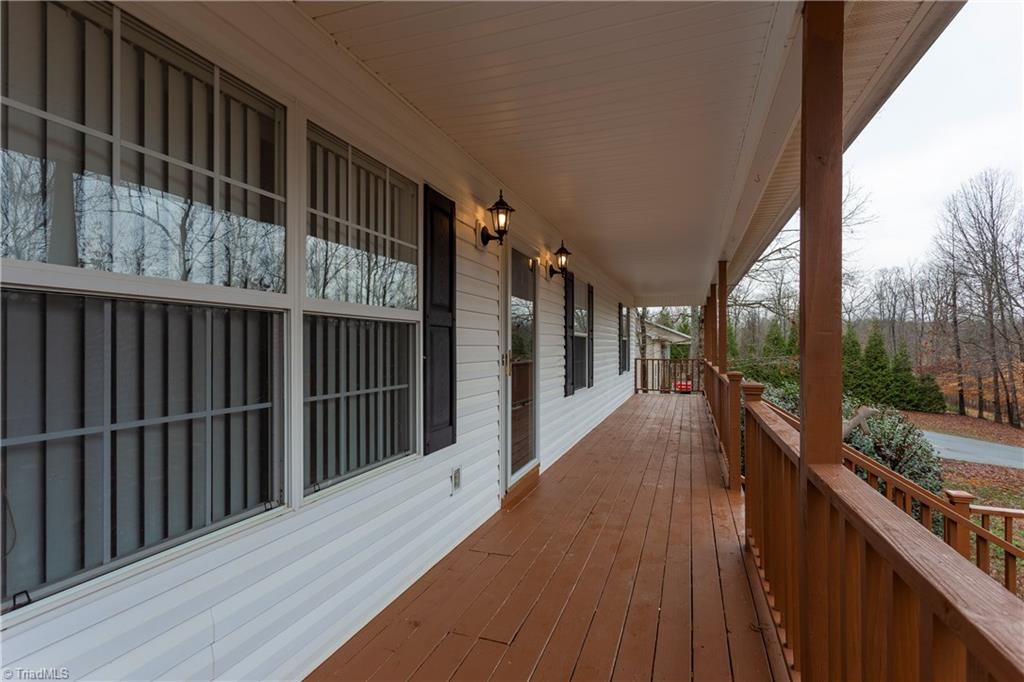 3779 Earnhardt Road Asheboro, NC 27205 - Photo 4 of 25 Gallery Image 4