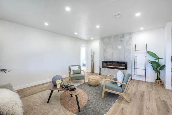 $799,999 | 1350 Marabou Lane, Vista, CA 92083