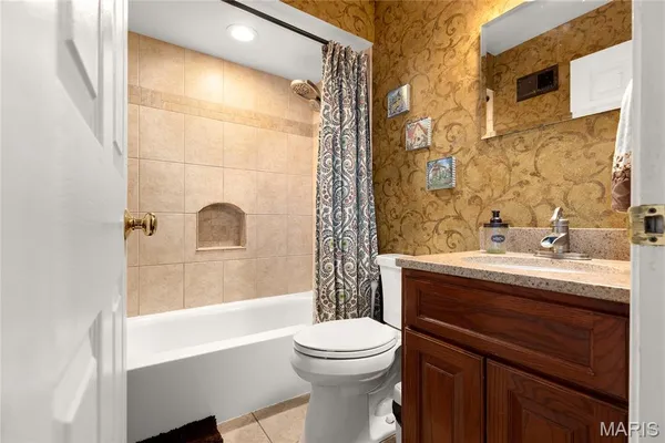 $262,000 | 402 Wallach Drive, Eureka, MO 63025