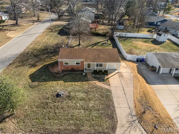 $262,000 | 402 Wallach Drive, Eureka, MO 63025
