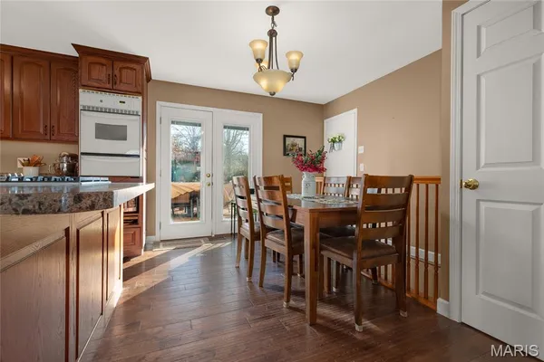 $262,000 | 402 Wallach Drive, Eureka, MO 63025