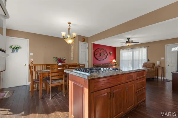 $262,000 | 402 Wallach Drive, Eureka, MO 63025