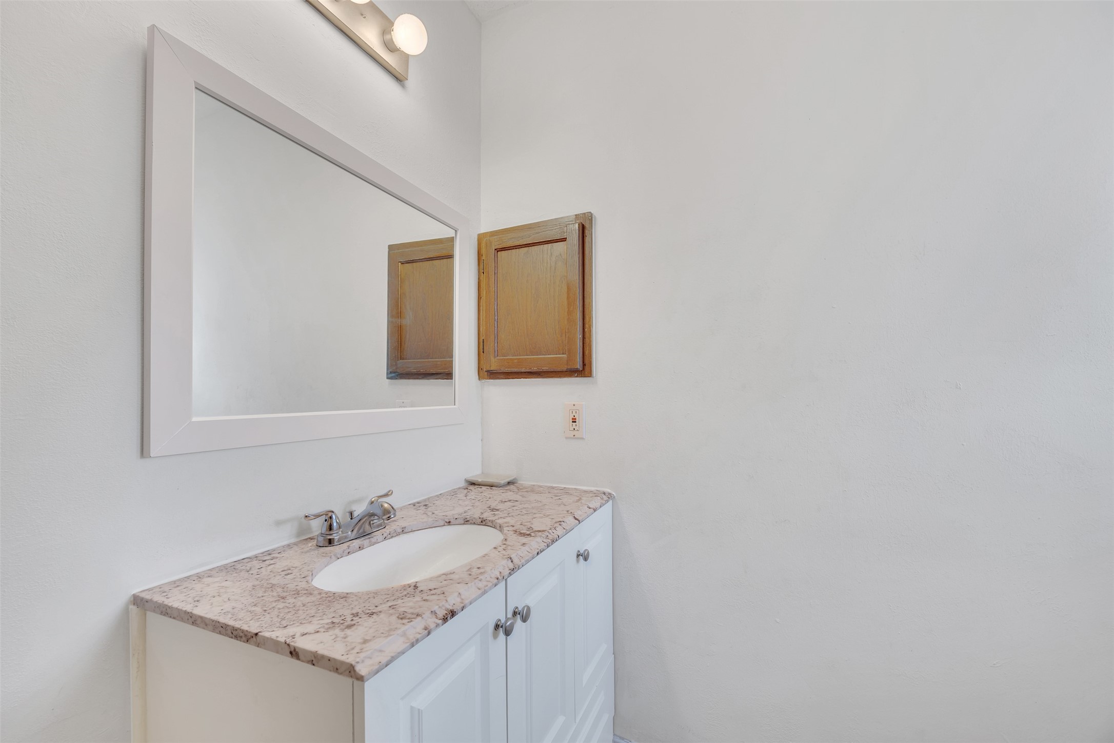 15619 Beechnut Street Houston, TX 77083 - Photo 20 of 29 Freshly painted and move-in ready, offering both style and function for the upstairs bedrooms.