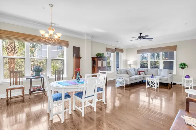 $880,000 | 200 River Landing Drive, Unit B205, Charleston, SC 29492