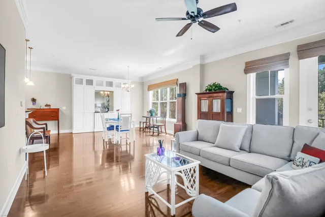 $880,000 | 200 River Landing Drive, Unit B205, Charleston, SC 29492