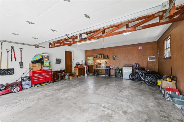 $180,000 | 6 Harness Lane, Pesotum, IL 61863