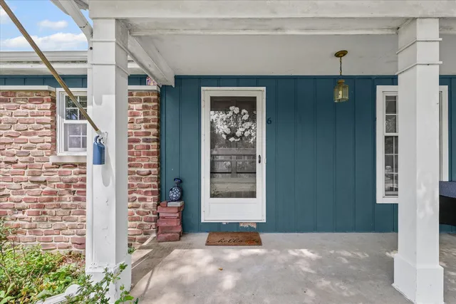 $180,000 | 6 Harness Lane, Pesotum, IL 61863