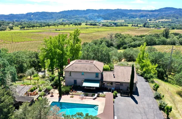 $5,450,000 | 5143 Dry Creek Road, Healdsburg, CA 95448
