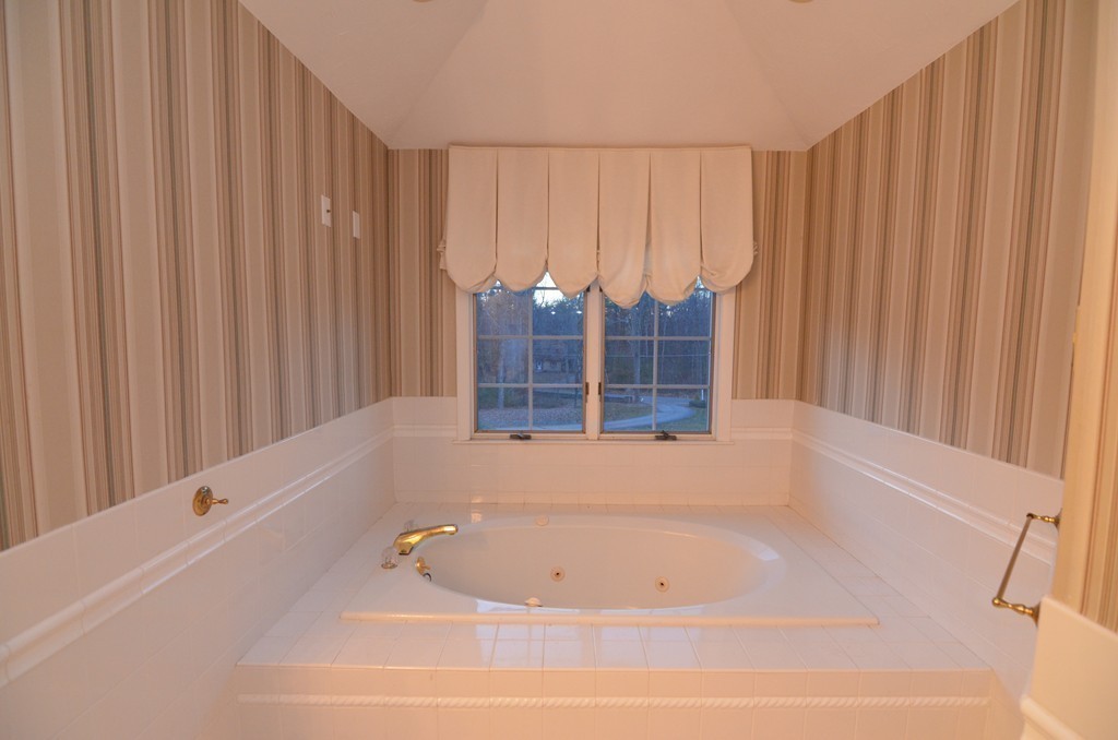 679 High Rock Road Fitchburg, MA 01420 - Photo 17 of 22 Gallery Image 17