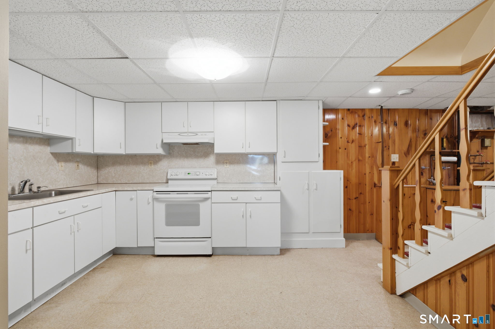 108 Jameswell Road Wethersfield, CT 06109 - Photo 22 of 35 Gallery Image 22
